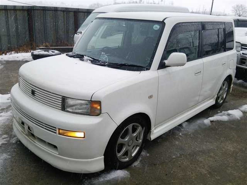 TOYOTA B B 2002 / Japanese Used Car Exporter / Element Trading